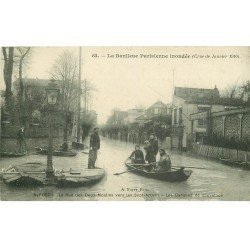 Inondation et Crue de 1910. ALFORT 94. Rue des Deux-Moulins barques de sauvetage Restaurant 7 Arbres