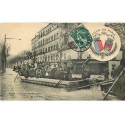 carte postale ancienne Inondation et Crue de PARIS 1910. Fallières à Ivry Restaurant des 2 Gares. Edition B.G