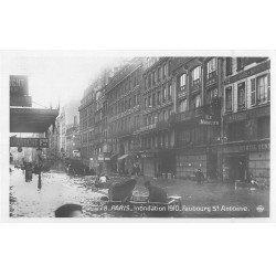 carte postale ancienne Inondation et Crue de PARIS 1910. Faubourg Saint-Antoine. Carte Photo Ed. Rose