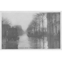 Inondation et Crue de PARIS 1910. Attelage Avenue Félix-Faure. Carte Photo Ed. Rose
