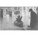 Inondation et Crue de PARIS 1910. Ravitaillement service de Bachotage Rue de Lille Buvette de la Gare. Carte Photo