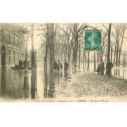 INONDATION ET CRUE PARIS 1910. Passeurs au Quai d'Orsay