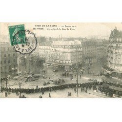 INONDATION ET CRUE PARIS 12 en 1910. Boulevard Diderot et Rue de Lyon pris de la Gare de Lyon