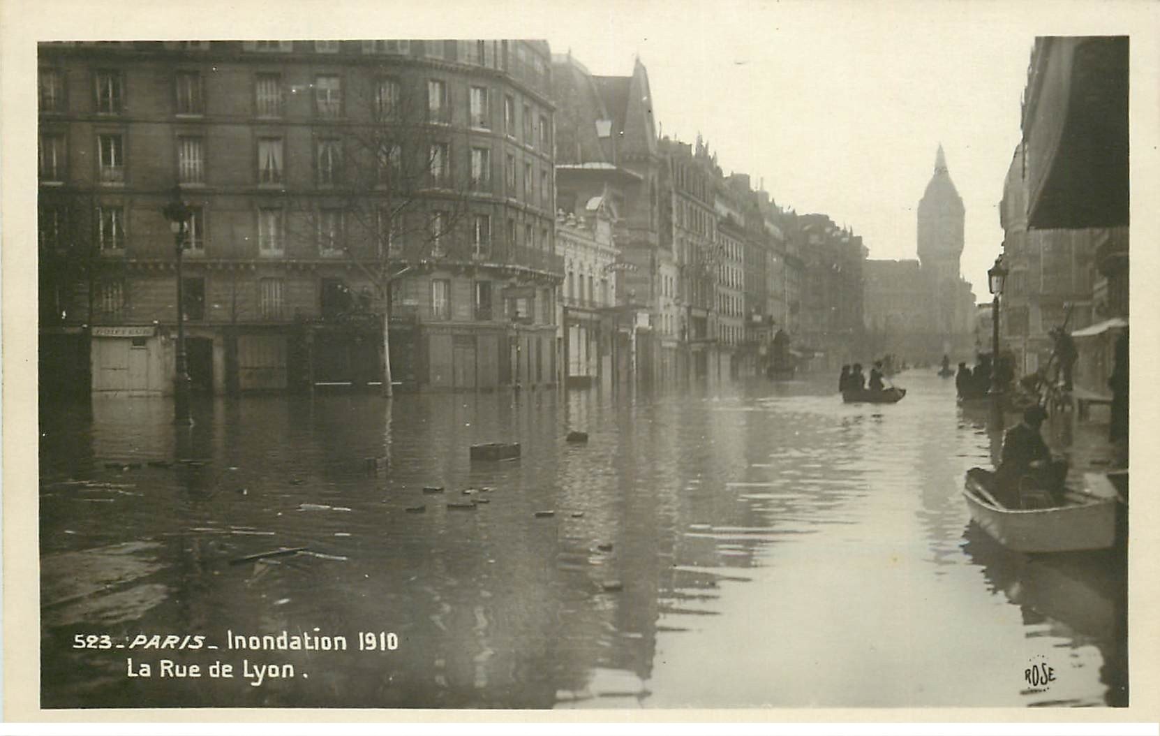 PARIS 12. Inondations et crue de 1910. Rue de Lyon