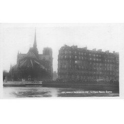 carte postale ancienne INONDATION ET CRUE PARIS 1910. Pont Notre-Dame