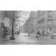 carte postale ancienne INONDATION ET CRUE PARIS 1910. Rue Université embarcation de plaches