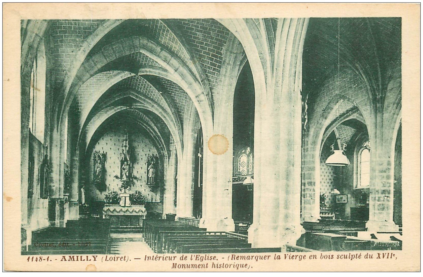 carte postale ancienne 45 AMILLY. Eglise avec Vierge en bois sculpté