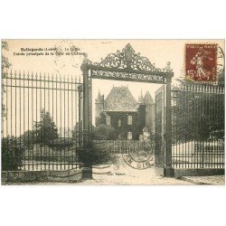 carte postale ancienne 45 BELLEGARDE. Grille du Château 1930