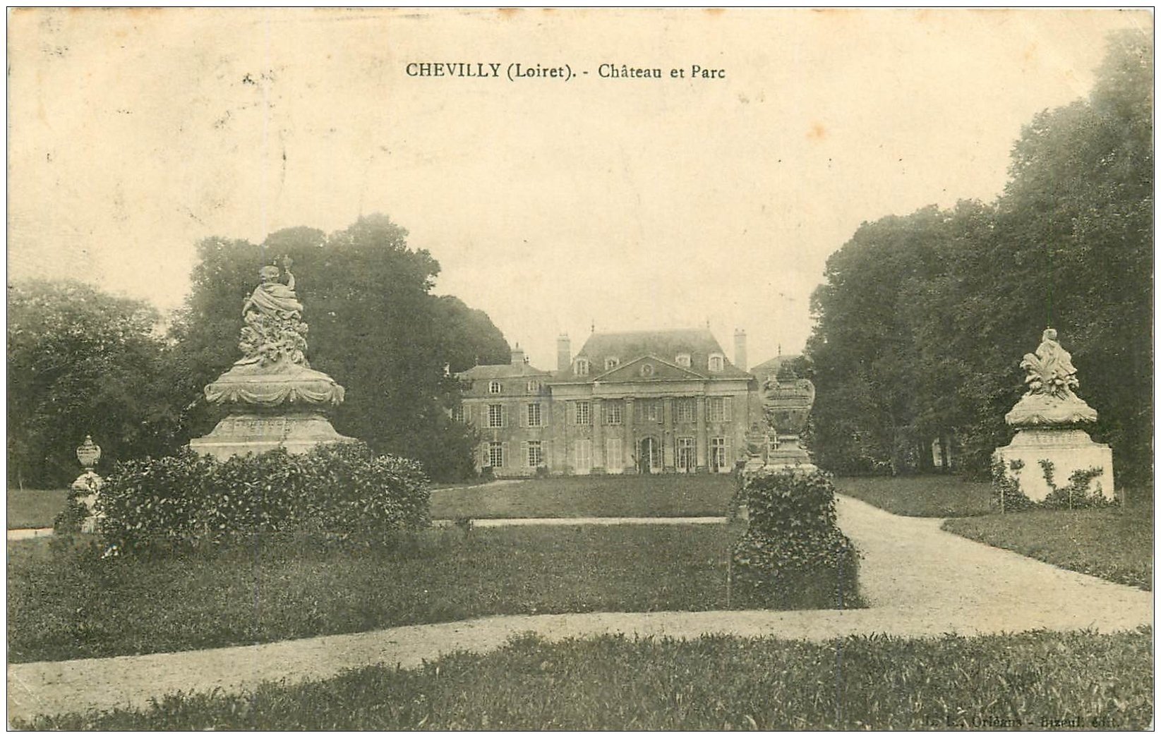 carte postale ancienne 45 CHEVILLY. Château et Parc 1910