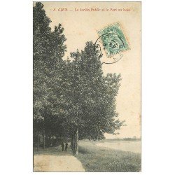 carte postale ancienne 45 GIEN. Jardin Public et Port au bois 1905