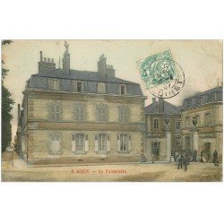 carte postale ancienne 45 GIEN. La Faïencerie 1907 sortie des Ouvriers