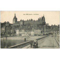 carte postale ancienne 45 GIEN. Le Château et le Pont 1919