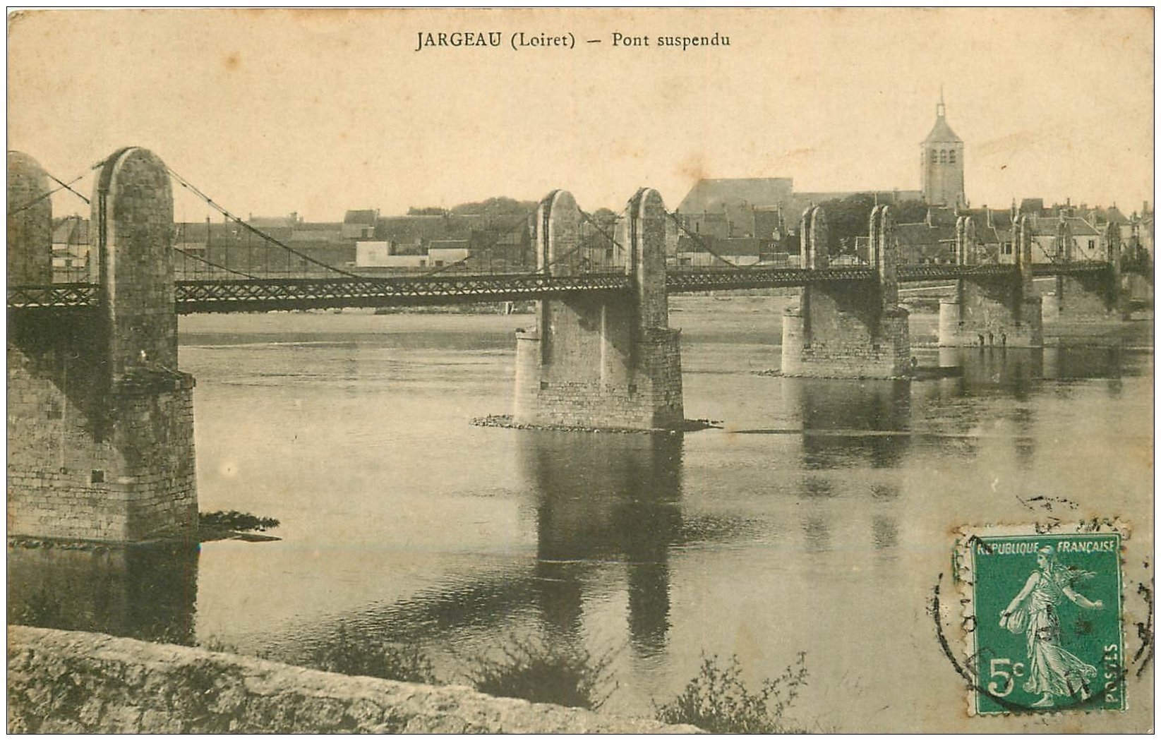 carte postale ancienne 45 JARGEAU. Pont suspendu 1911