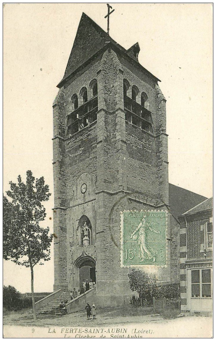 carte postale ancienne 45 LA FERTE-SAINT-AUBIN. L'Eglise et Epicerie vers 1918