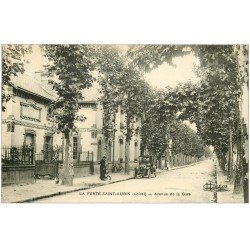 carte postale ancienne 45 LA FERTE-SAINT-AUBIN. Tacot Avenue de la Gare 1924