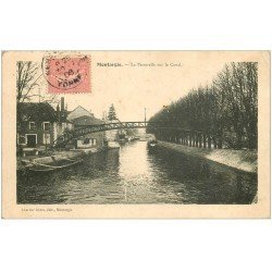 carte postale ancienne 45 MONTARGIS. La Passerelle sur le Canal 1906