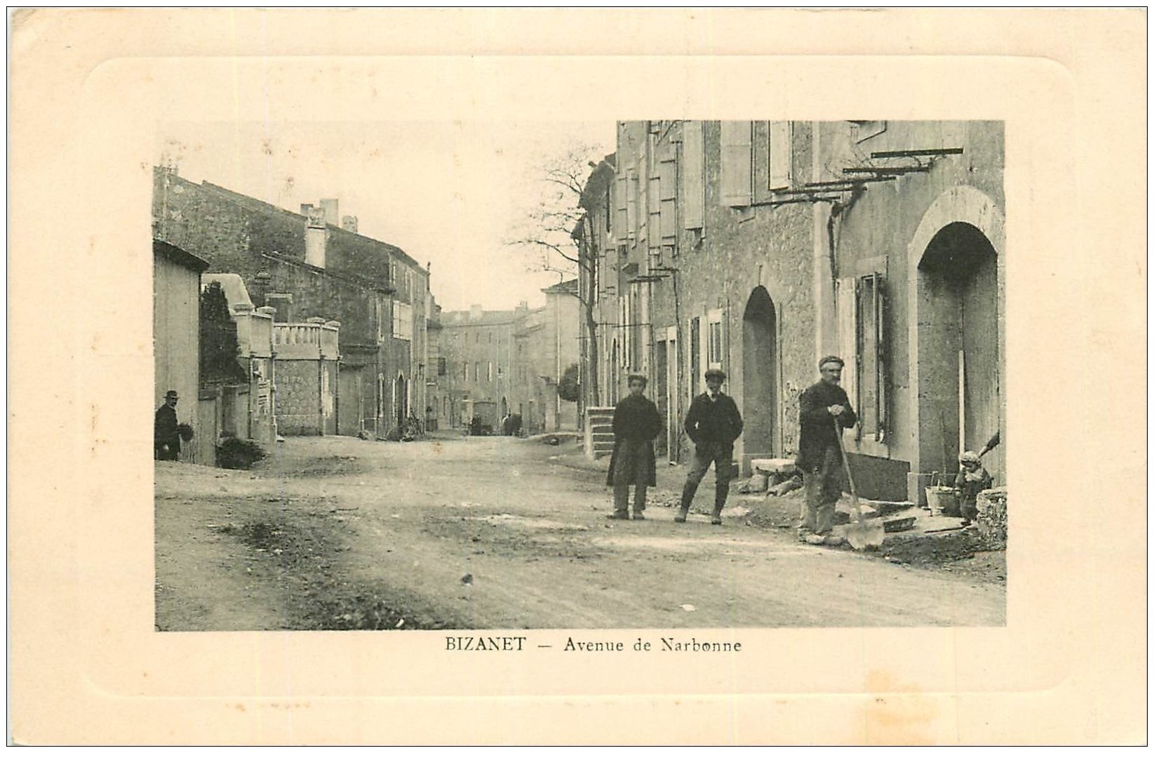 11 BIZANET. Avenue de Narbonne ouvriers