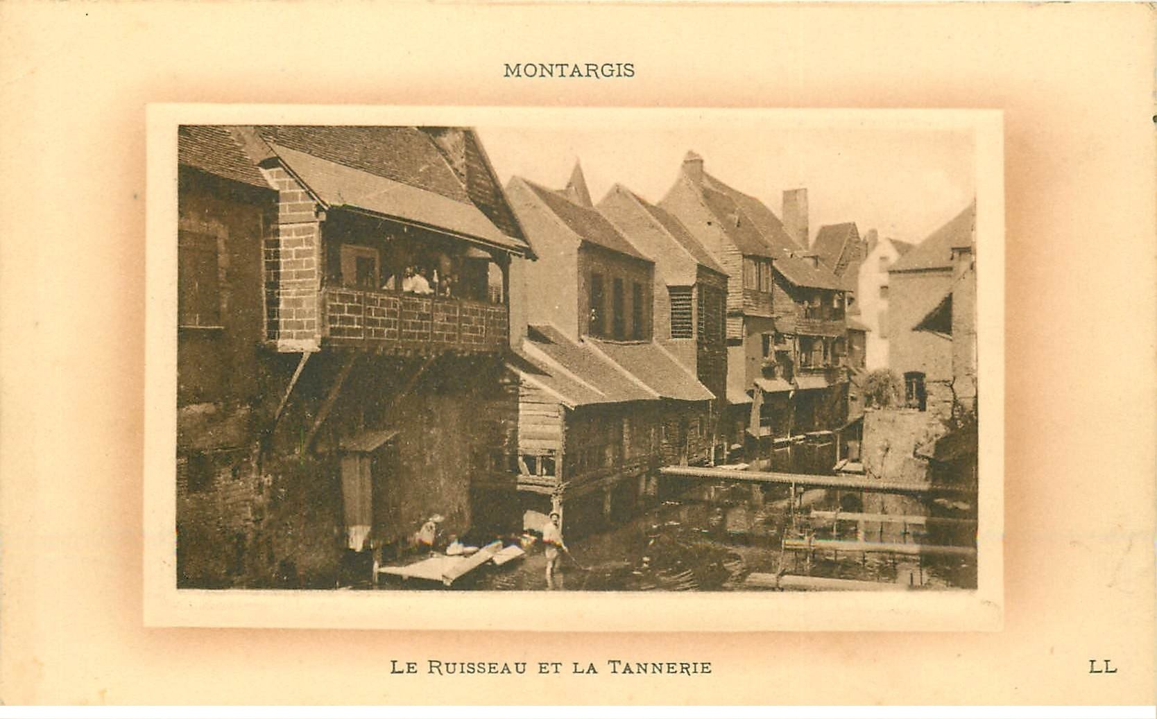 carte postale ancienne 45 MONTARGIS. Ruisseau et Tannerie 1918