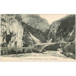 carte postale ancienne 64 ACCOUS. Pont d'Esquit route de Bedous à Urdos