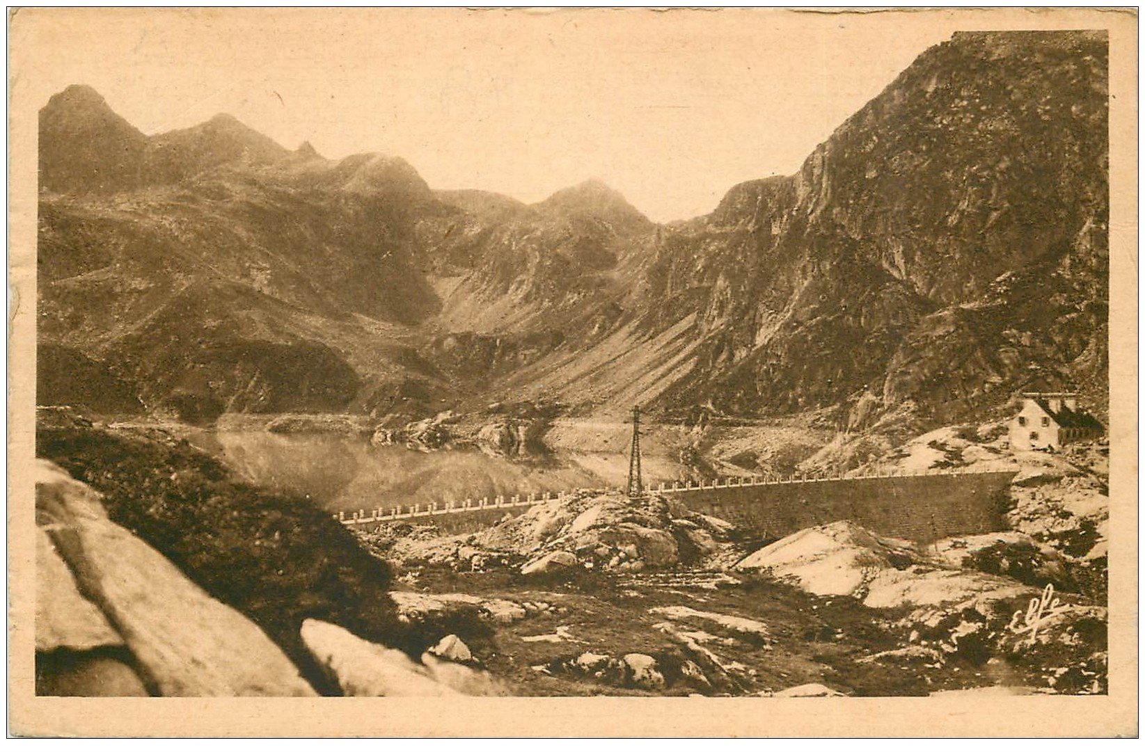 carte postale ancienne 64 ARTOUSTE. Le Barrage sur le Lac 1951