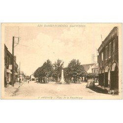 carte postale ancienne 64 ARZACQ. Place de la République 1941