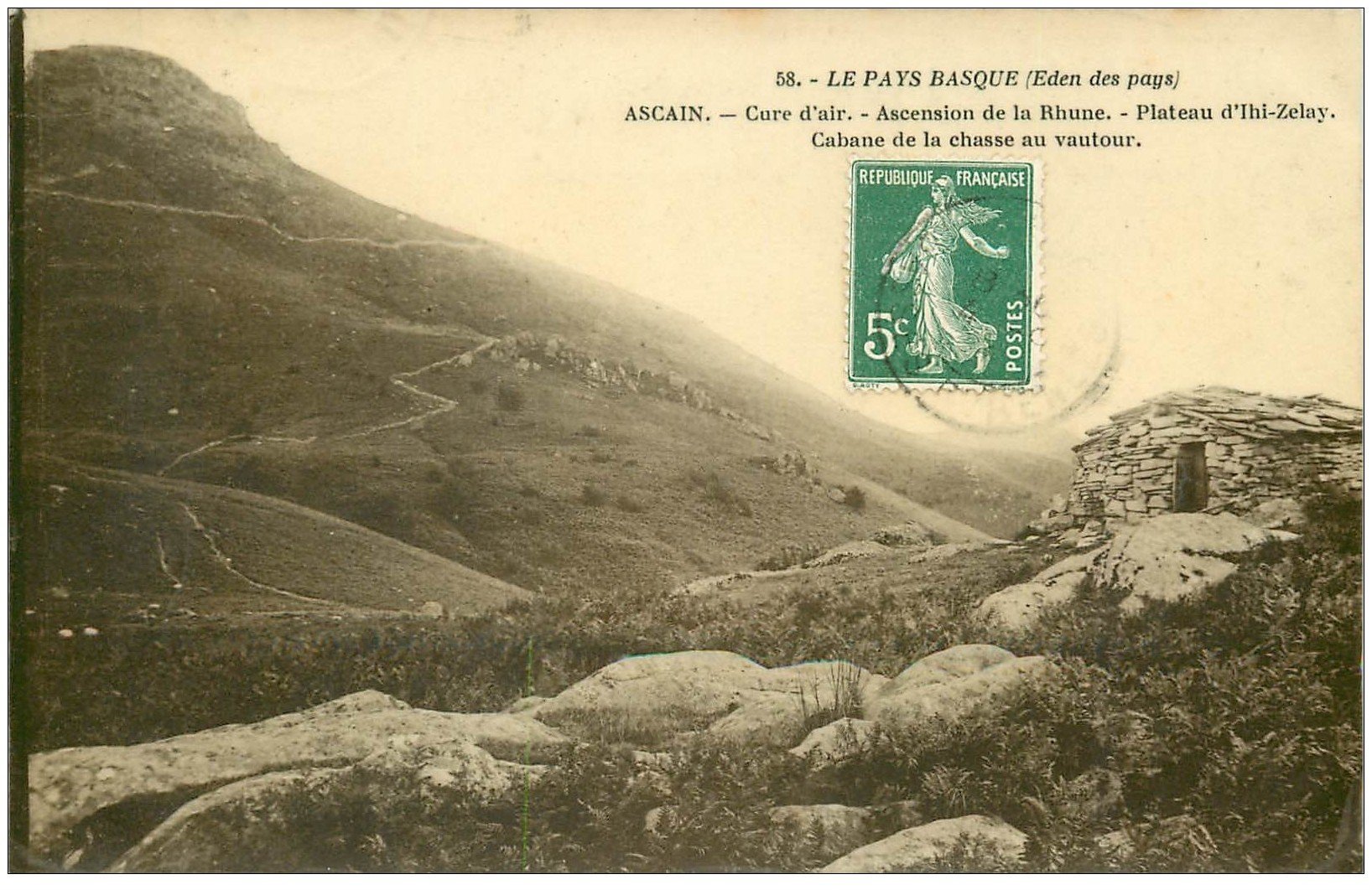 carte postale ancienne 64 ASCAIN. Cabane de la Chasse au Vautour 1908. Carte Photo émaillographie. Plateau d'Ihi-Zelay