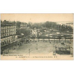 carte postale ancienne 64 BAYONNE. Place d'Armes et Jardins 1930