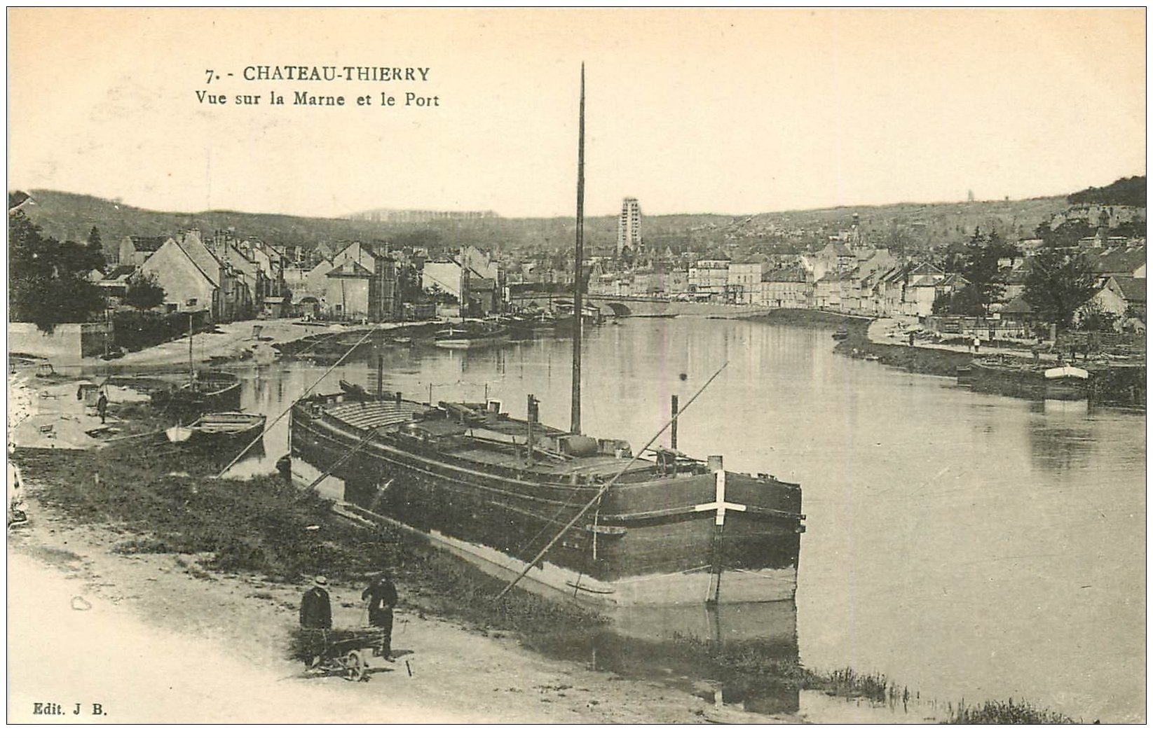 carte postale ancienne 02 CHATEAU-THIERRY. Port et Péniche sur la Marne