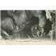 carte postale ancienne 64 BETHARRAM. Débarcadère du Lac dans les Grottes 1930