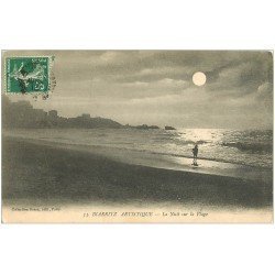 carte postale ancienne 64 BIARRITZ. La Nuit sur la Plage 1913
