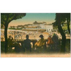 carte postale ancienne 64 BIARRITZ. Le Casino et Plage à travers les Tamaris