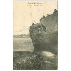 carte postale ancienne 64 BIARRITZ. Pêcheurs à la Ligne 1909