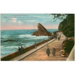 carte postale ancienne 64 BIARRITZ. Pêcheurs Côte des Basque et le Cachaou