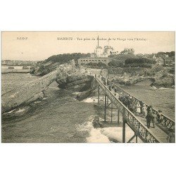 carte postale ancienne 64 BIARRITZ. Rocher de la Vierge vers l'Attalaye