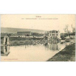 carte postale ancienne 11 CASTELNAUDARY. Lavoir et Caserne Lapasset. Lavandières