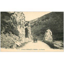 carte postale ancienne 64 LE POUTOU. Attelage route d'Etsaut à Urdos