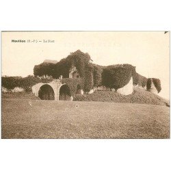 carte postale ancienne 64 MAULEON. Le Fort bien animé