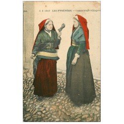 carte postale ancienne 64 PAYS BASQUE. Commérage villageois avec Fileuse