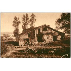 carte postale ancienne 64 PAYS BASQUE. Vieille Ferme de Chez nous. Par Jové à Pau