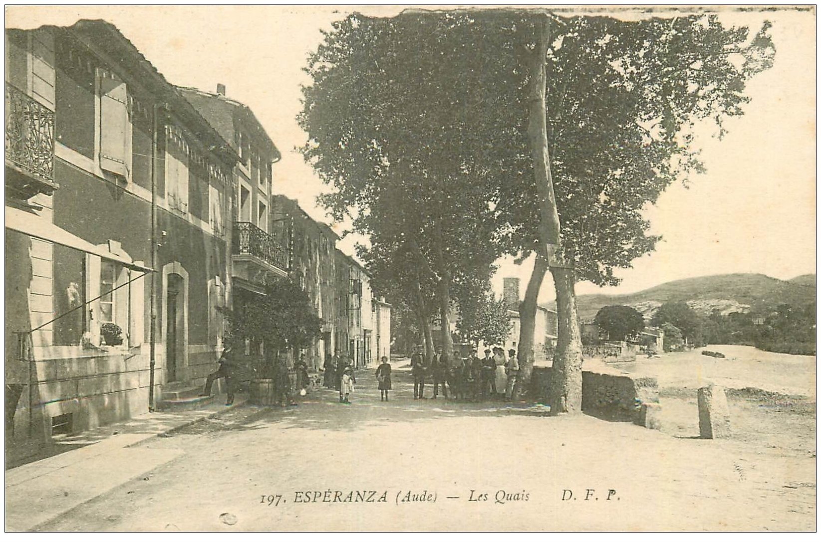 11 ESPERAZA. Les Quais