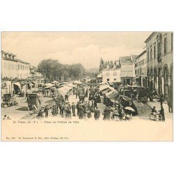 64 SAINT-PALAIS. Foire à la Ferraille Place Hôtel de Ville vers 1900