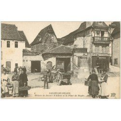 carte postale ancienne 64 SALIES-DE-BEARN. Maison Jeanne Albret Place du Bayaa