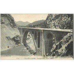 carte postale ancienne 64 VALLEE D'ASPE. Transpyrénéen Pont d'Escot