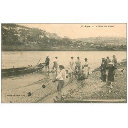 carte postale ancienne 47 AGEN. La Pêche aux Aloses 1907 Pêcheurs au filet