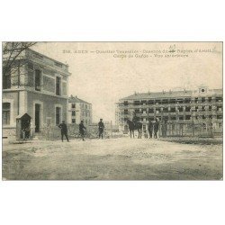 carte postale ancienne 47 AGEN. Quartier Toussaint. Caserne du 117° Régiment Infanterie. Corps de Garde. Tampon Militaire 1915