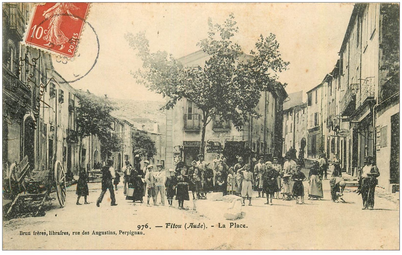 11 FITOU. La Place 1908