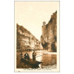 carte postale ancienne 48 GORGES DU TARN. Les Détroits. Passeur en barge