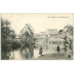 carte postale ancienne 48 MENDE. Jeunes Pêcheurs près Pont Notre-Dame