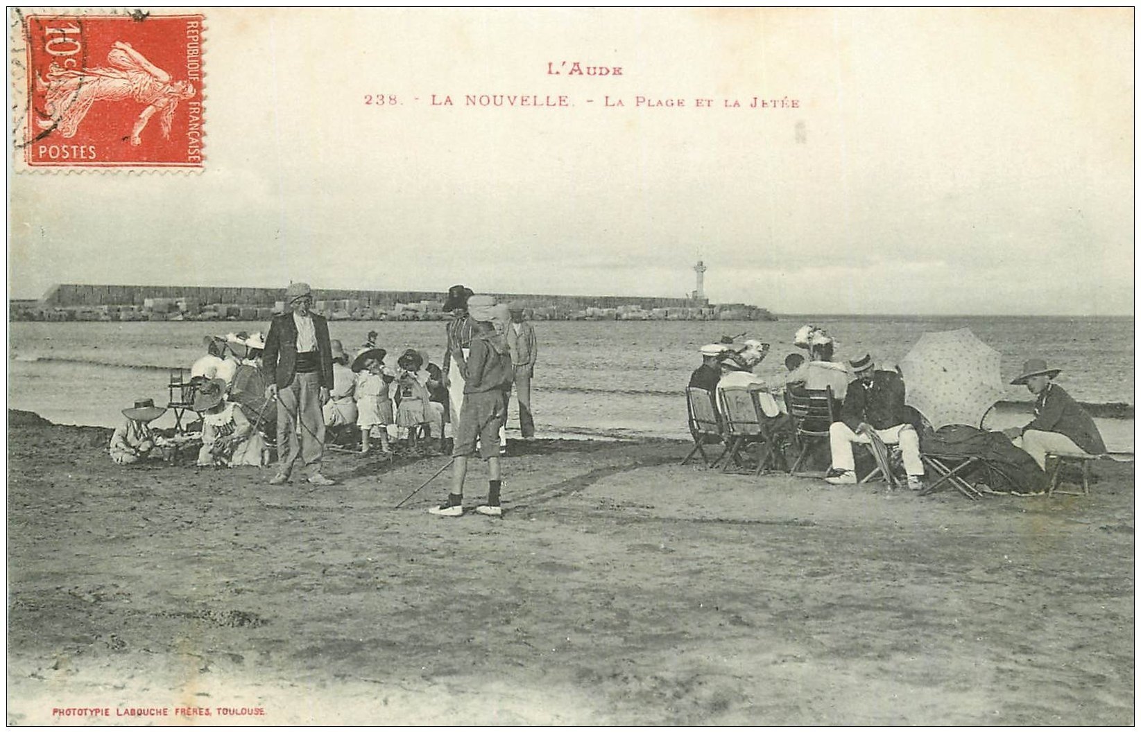 11 LA NOUVELLE. Plage et Jetée vers 1912