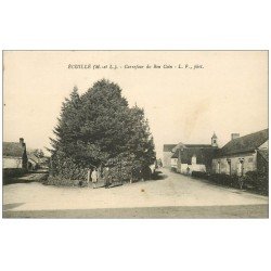 carte postale ancienne 49 ECUILLE. Carrefour du Bon Coin animé